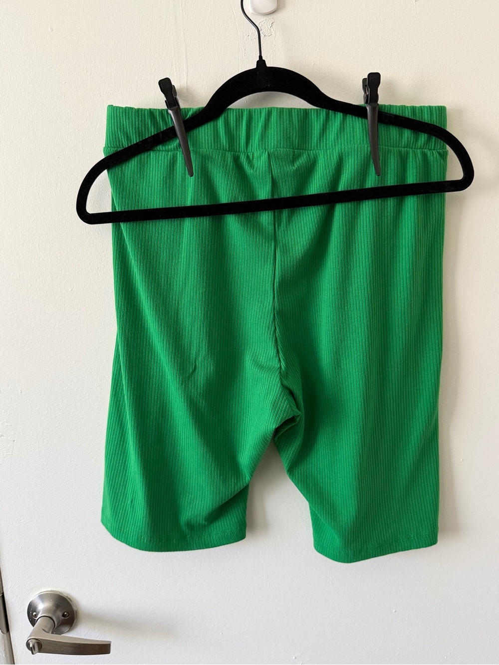 Dressed in LALA Lex Ribbed Shorts Playsuit True Green - XL - Picture 4 of 5